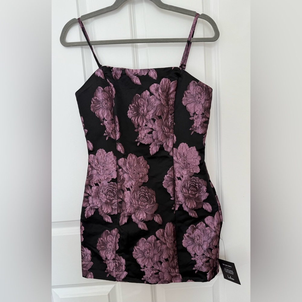 NWT Lulu’s Brocade Mini Dress